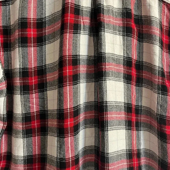 Rails Button Down Plaid Shirt Red and‎ Black Comfy Rayon, Women's Size Medium - Picture 3 of 5